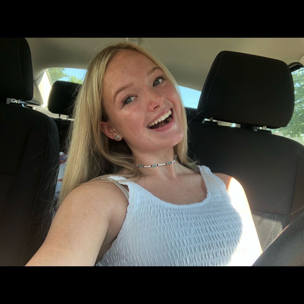 Meet your Posher, Kara